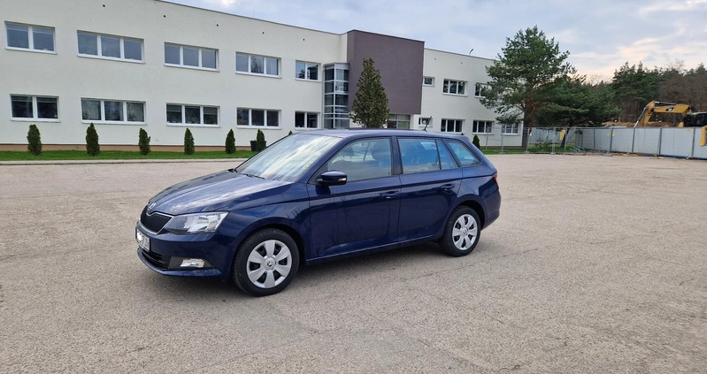 Skoda Fabia cena 33900 przebieg: 150000, rok produkcji 2018 z Bydgoszcz małe 154